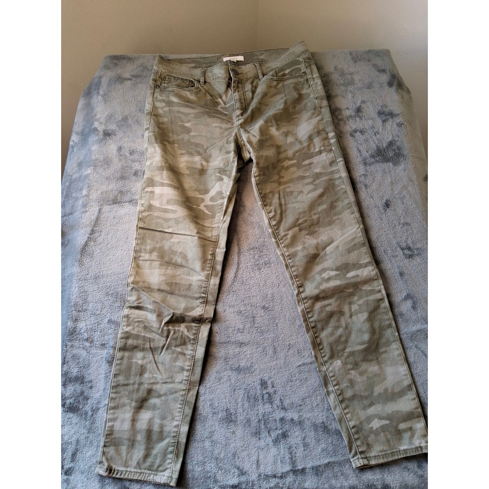 LOFT Marisa Skinny Camo Pants Womens‎ 8 Green Camouflage Stretch Chino Trousers